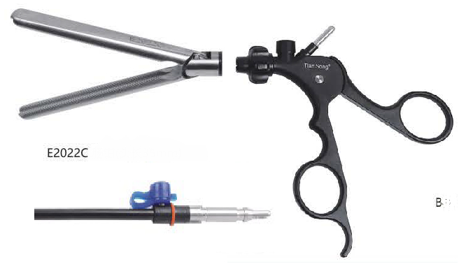 Затискач кишковий атравматичний, де-бейки (вставка 360 мм, оболонка, ручка), обертальний 360 град, V-тип діаметр 5 мм, довжина 330 мм х 35 мм